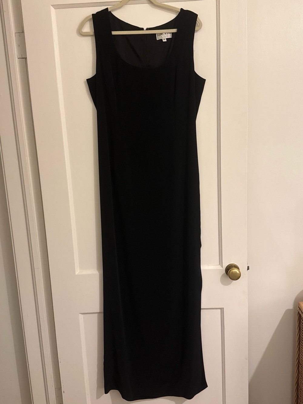 Classic Black Classic Sleeveless Dress